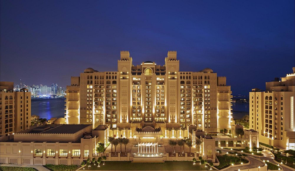 fairmont-the-palm-is