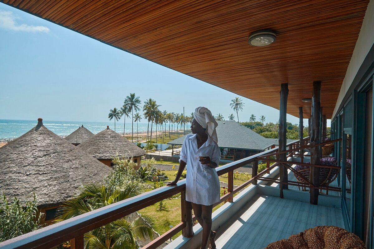 lemon-beach-resort-elmina8