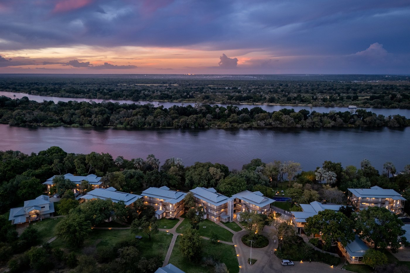 lsf-zimbabwe-thepalmriverhotel1 lsf-zimbabwe-thepalmriverhotel1