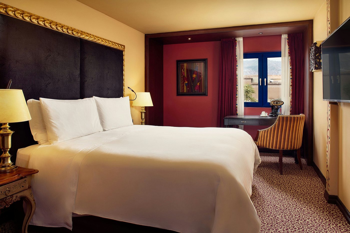 deluxe-guestroom deluxe-guestroom
